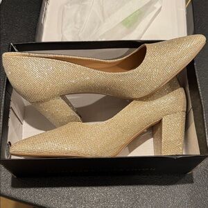 IDIFU Glittering Gold Heels